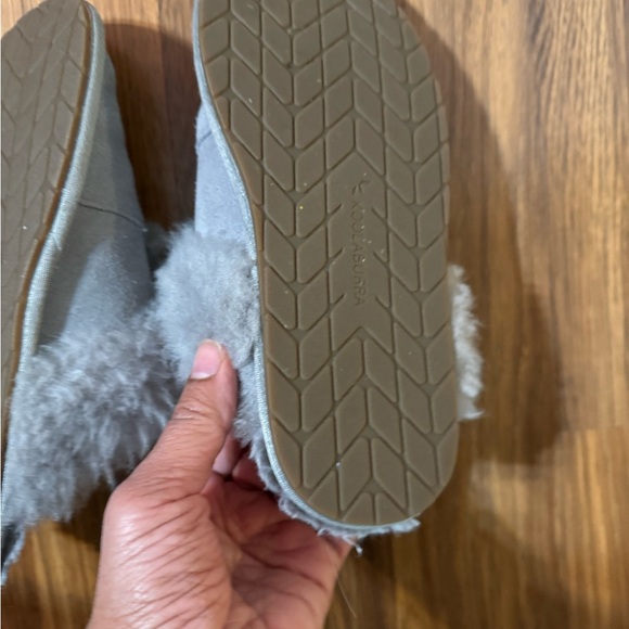 Koolabuur  by Uggs slippers, size 8, gray - Picture 2 of 7